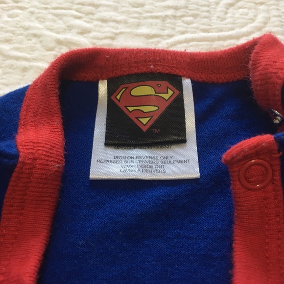 6-12mos (5/$20) Superman Romper - Picture 7 of 7